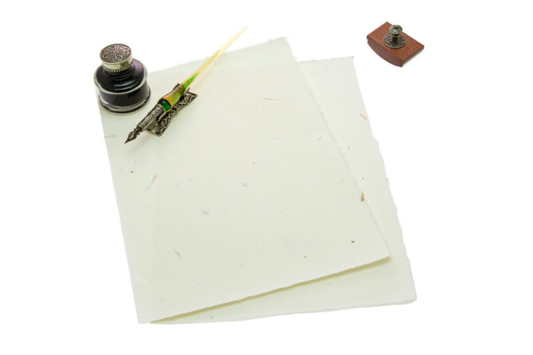 Partecipazione A4 con fiori in carta di Amalfi - Foglio A4 in carta di Amalfi con fiori