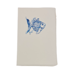Titolo: Biglietto d'Auguri con Pesce Dipinto a Mano su Carta di Amalfi: Un Messaggio di Flusso e Armonia Descrizione: Ispirati alla bellezza dell'oceano con il nostro esclusivo biglietto d'auguri, dove ho dipinto a mano un pesce su carta di Amalfi. Ogni dettaglio di questa creazione è unico e realizzato con passione su doppio cartoncino 12x18cm in pregiata carta di Amalfi. La luce rivela la filigrana "Amatruda" sulla carta, sottolineando la sua autenticità.