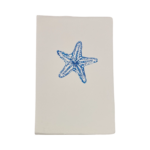 Title: Hand-Painted Amalfi Paper Greeting Card with Starfish: A Message of Radiance and Connection  Description: Illuminate special occasions with our exclusive greeting card, where I have hand-painted a starfish on Amalfi paper. Every detail of this creation is unique and crafted with dedication on a double 12x18cm card made from exquisite Amalfi paper. The light reveals the "Amatruda" watermark on the paper, confirming its authenticity.